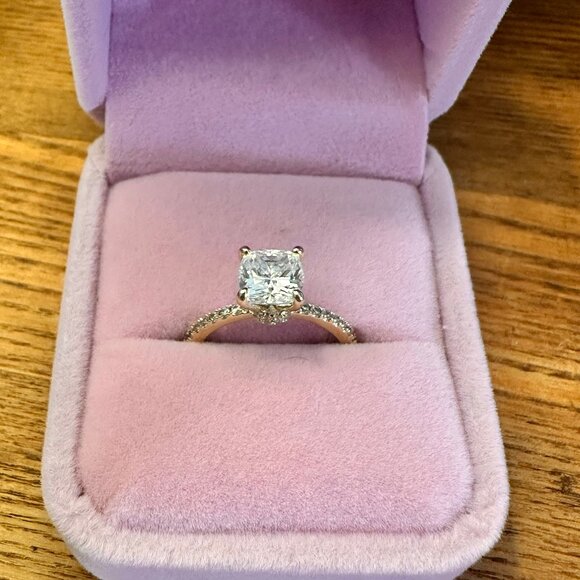 NEW 14K Yellow Gold 2 Carat Moissanite Ring, Size 7 - Picture 11 of 13